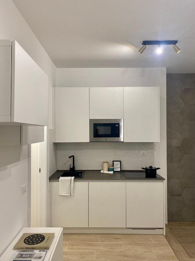 Suite Stresa Milano Centrale 3Pax Wifi מראה חיצוני תמונה