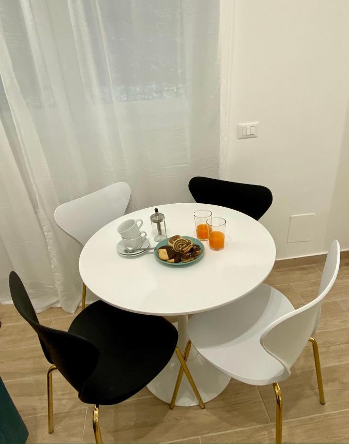 Suite Stresa Milano Centrale 3Pax Wifi מראה חיצוני תמונה